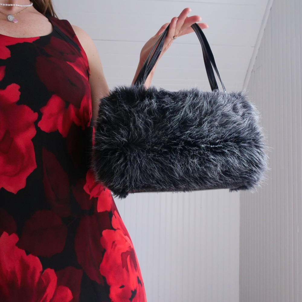 90s/y2k‎ grey faux fur fluffy shoulder bag